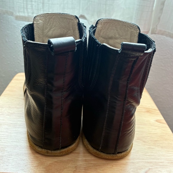 Anya’s Shop Lila Chelsea Boots - Picture 4 of 6